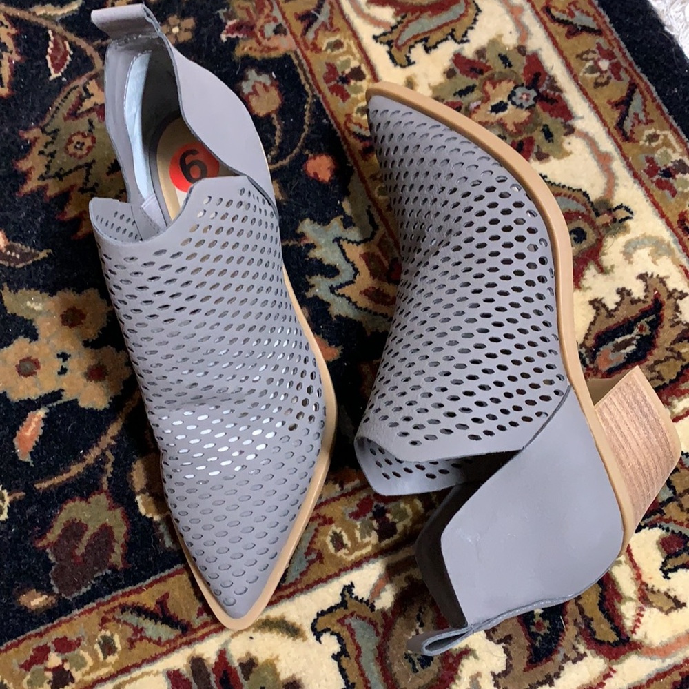 Dulce vita booties. Brand New. Size 6. No Box